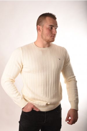 Beli džemper